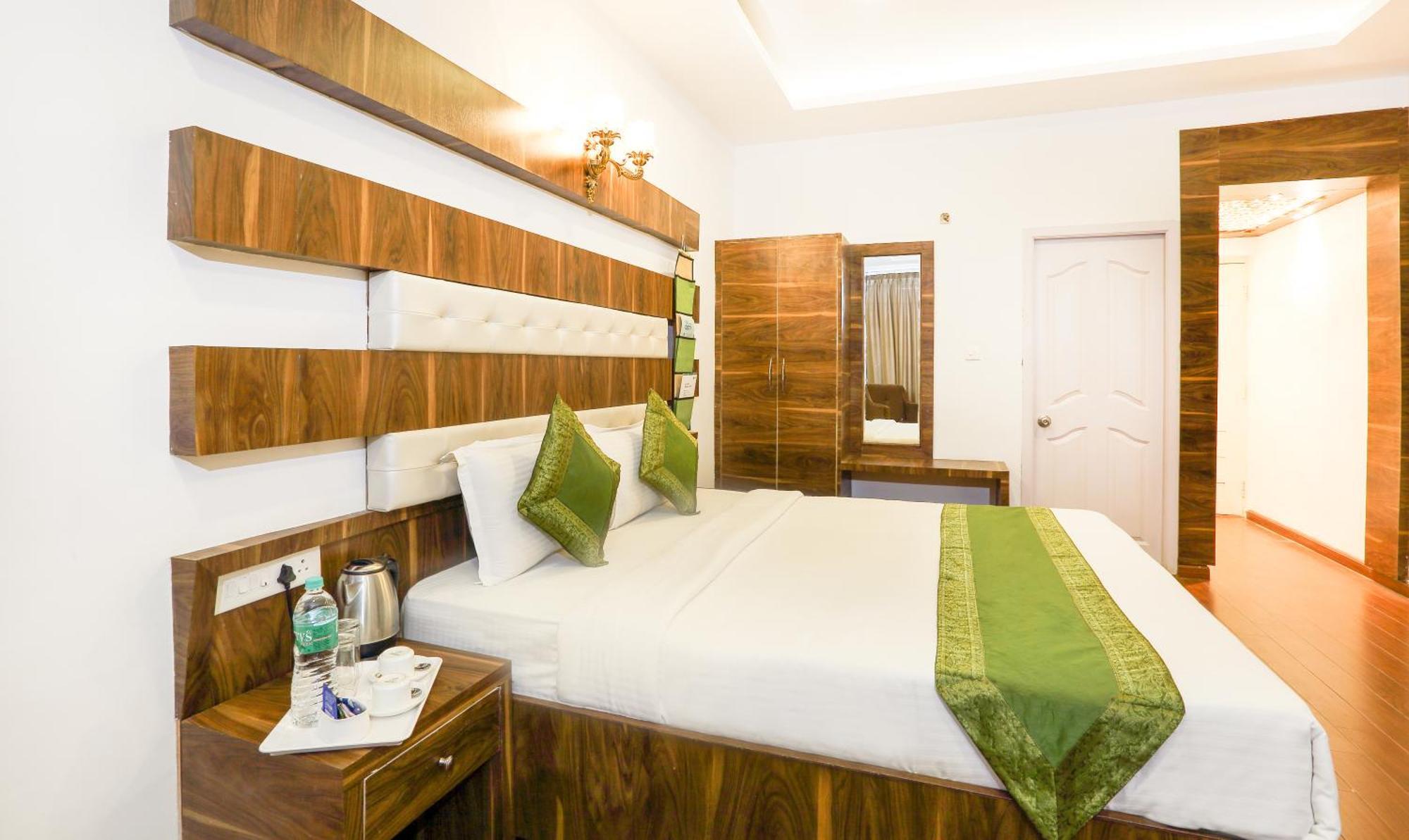 Treebo Skydale Inn & Suites With Mountain View Ooty Exterior photo